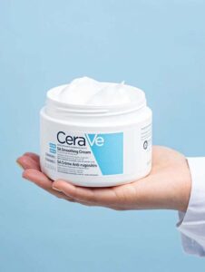 کرم مرطوب‌کننده بدن سراوی CeraVe با ده درصد اوره